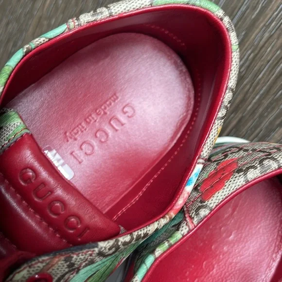 AUTHENTIC EUC GUCCI TIAN GG FLORAL